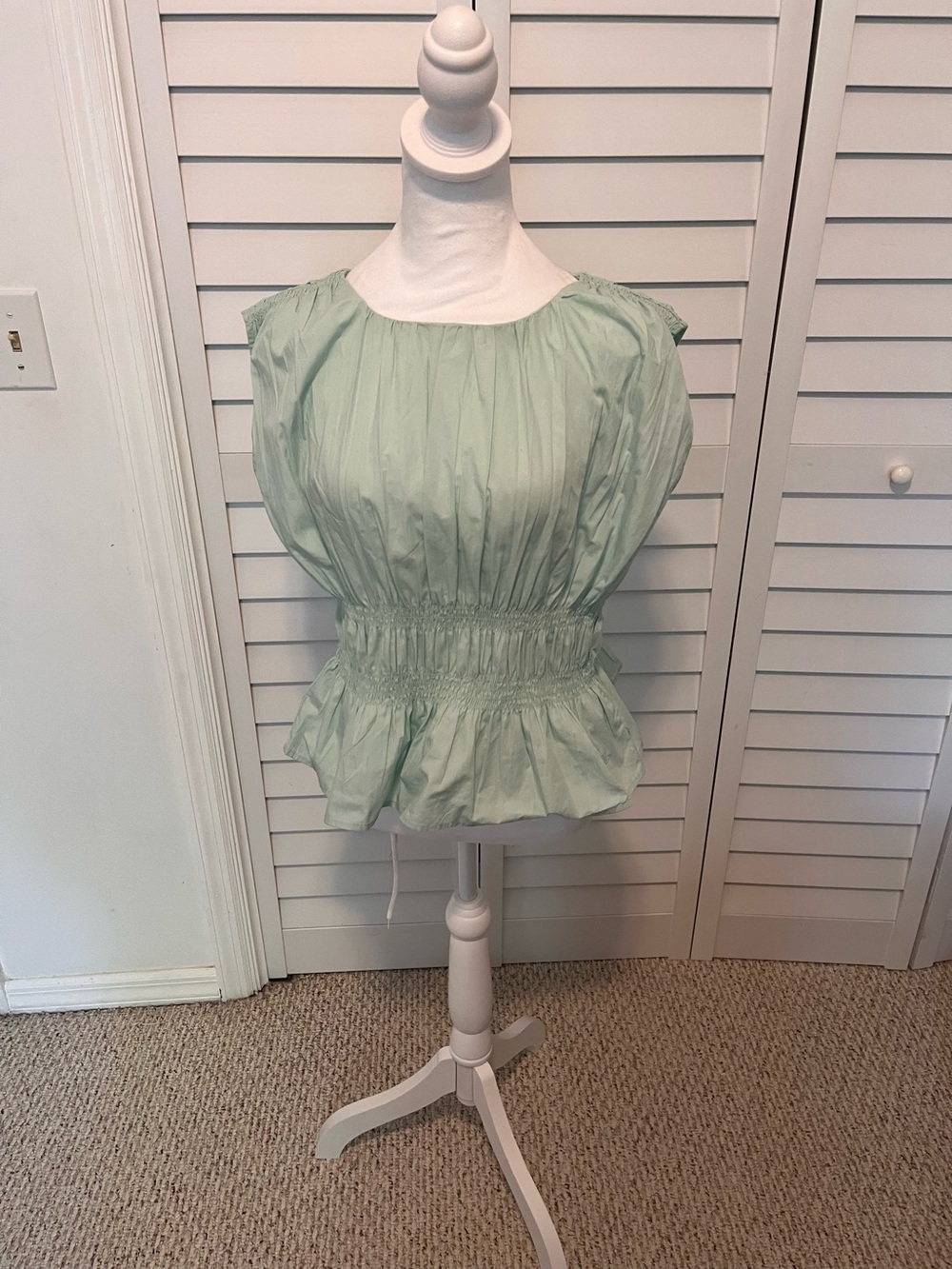 Calvin Klein Mint Green Smocked Sleeveless Cotton Poplin Peplum Top Medium